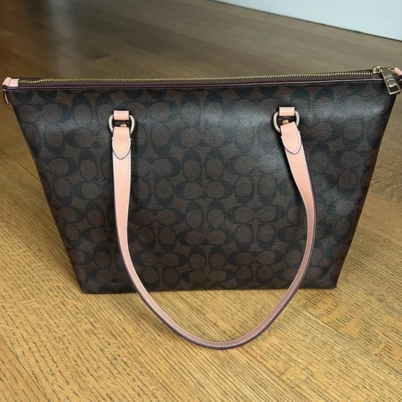 Coach Signature Gallery Tote Brown with Pink Handles - Picture 2 of 12